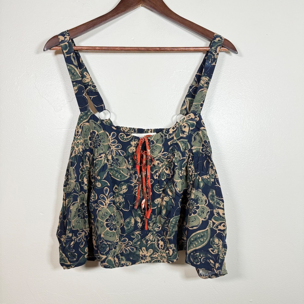 Natural Life Boho Floral O-Ring Strap Smocked Crop Top Size Large Navy Green